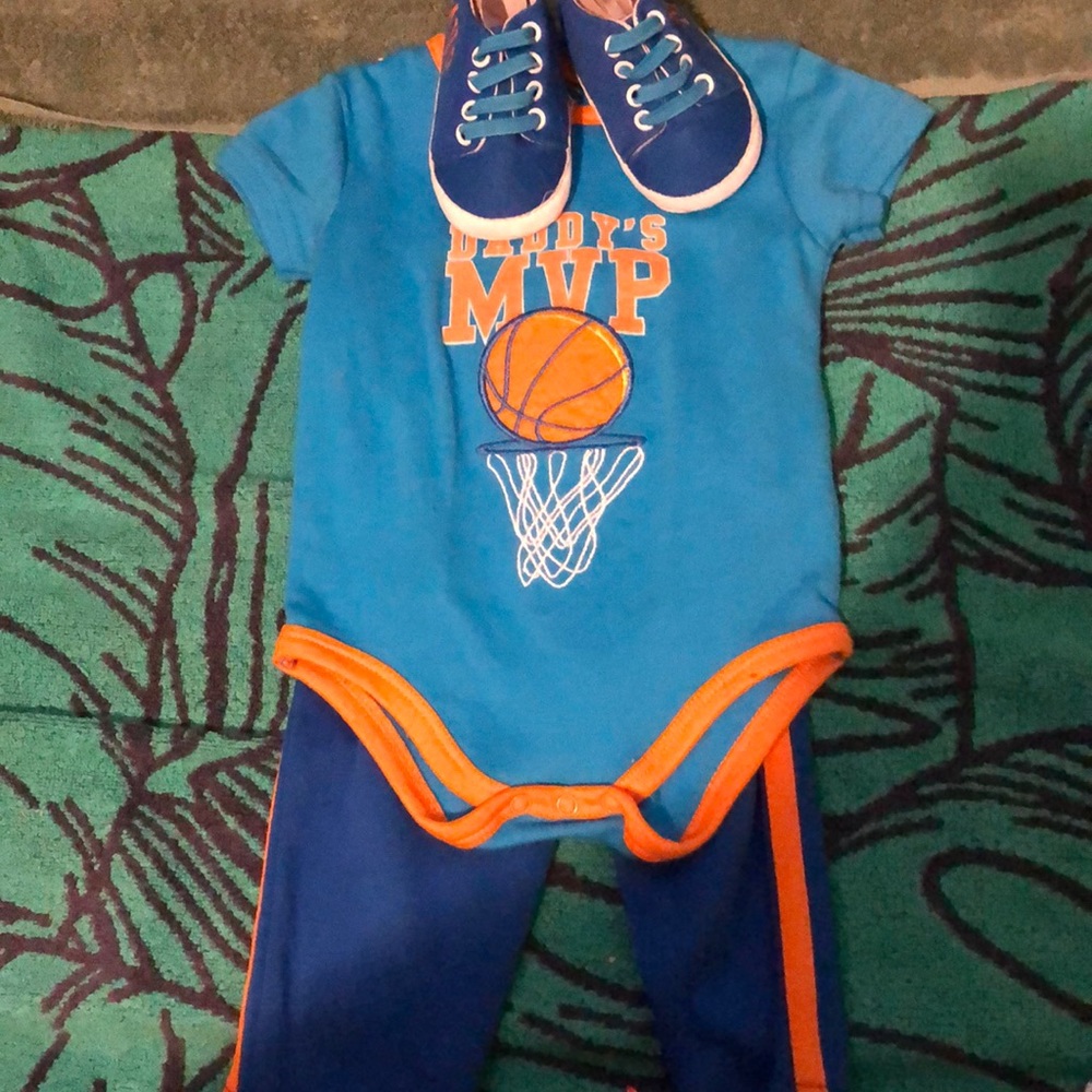 Baby boys onesie and pants with matching shoes